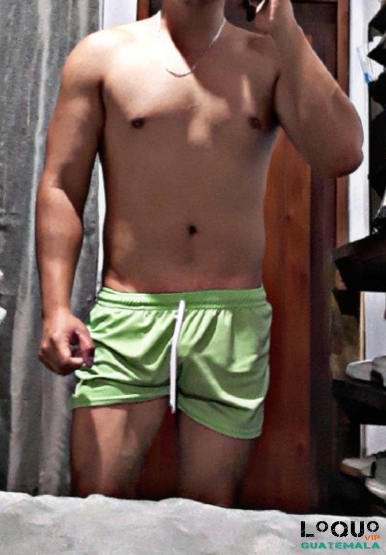 Escorts Masculinos Guatemala: Dos chavos atrevidos del gym